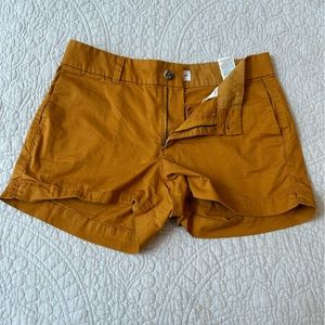 Old Navy Mid Rise Chino Short
